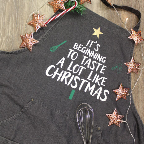 it's-beginning-to-taste-a-lot-like-christmas-denim-apron-2