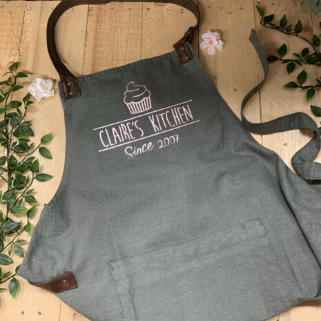 cupcake annex oxford bib apron fm branding gifts